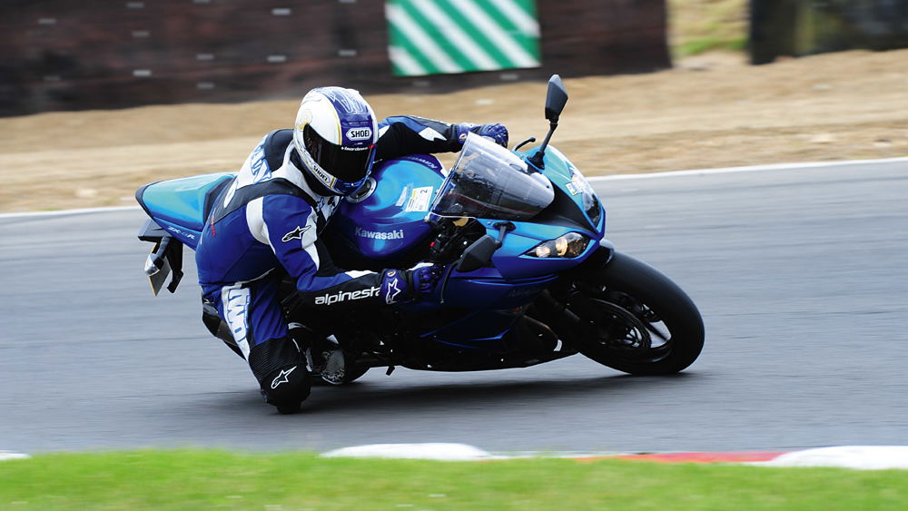 Living with a 2009 Kawasaki ZX-6R
