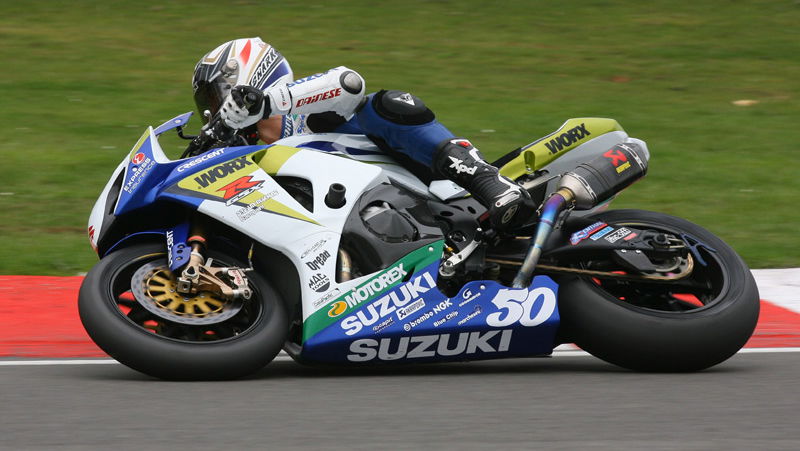 Guintoli extends Worx Suzuki contract