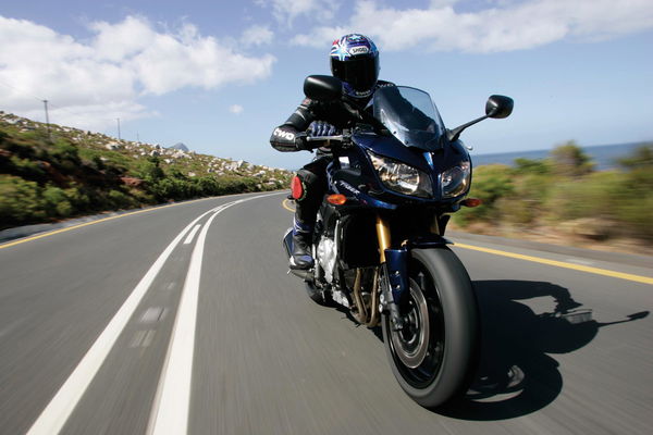 First Ride: 2006 Yamaha FZ1 Fazer