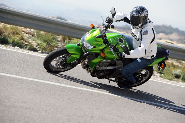 First Ride: 2007 Kawasaki Z1000