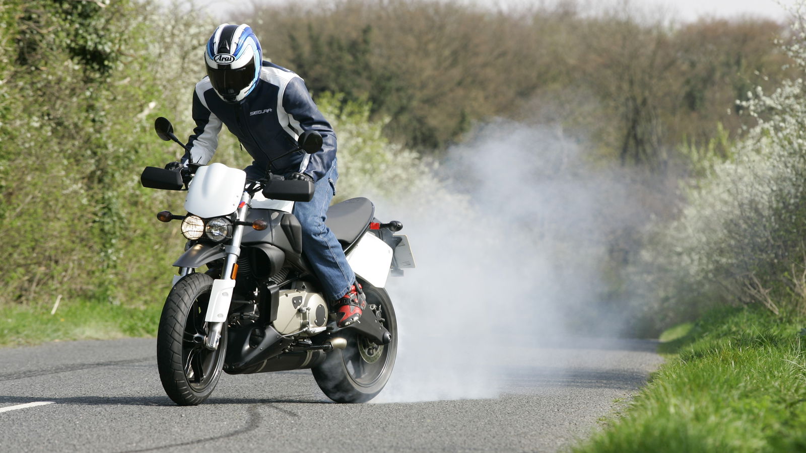 First Ride: 2007 Buell Super TT