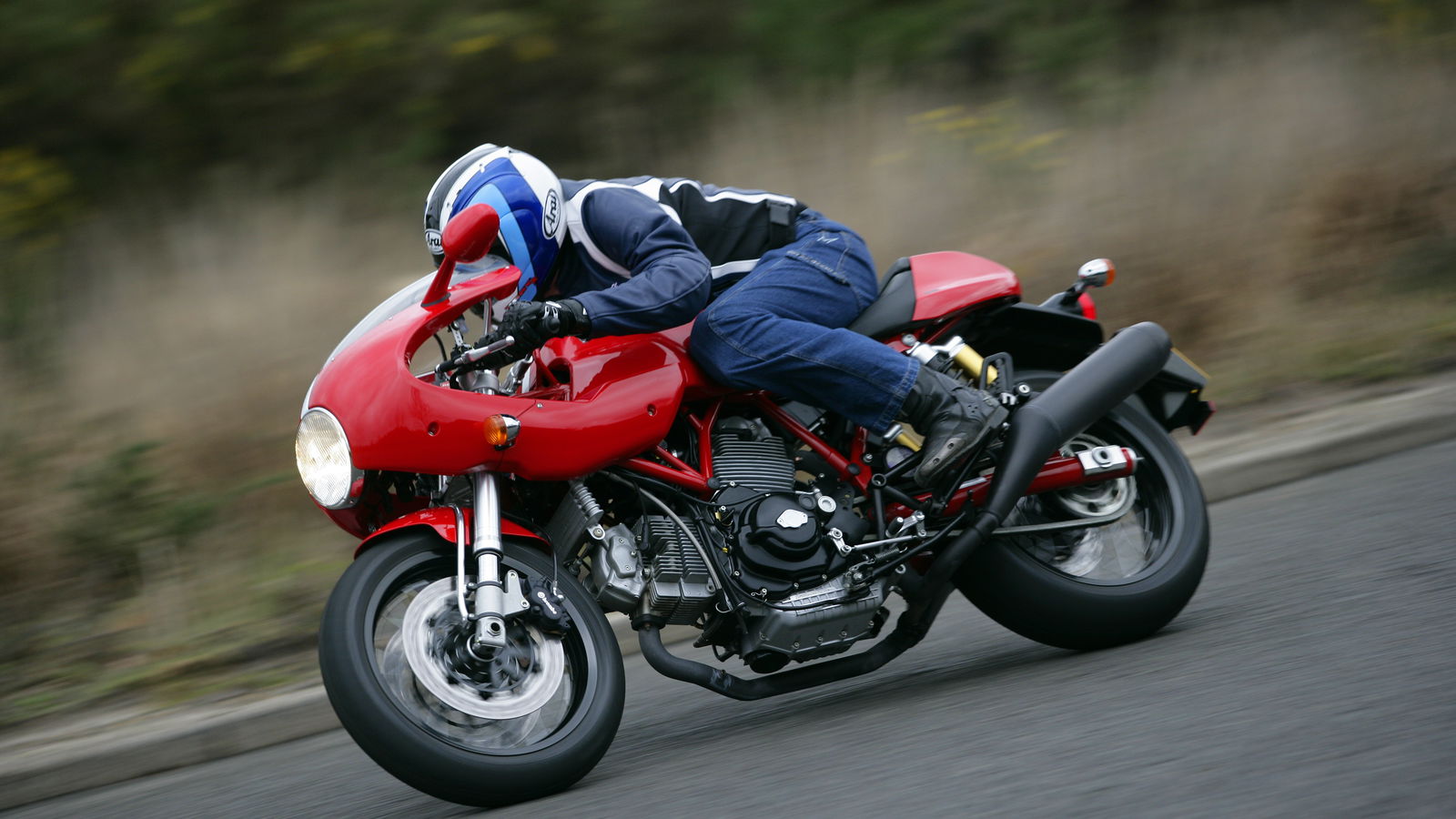 First Ride: Ducati Sport 1000S