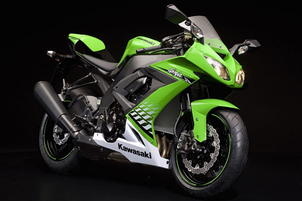 VIDEO: 2010 Kawasaki Z1000