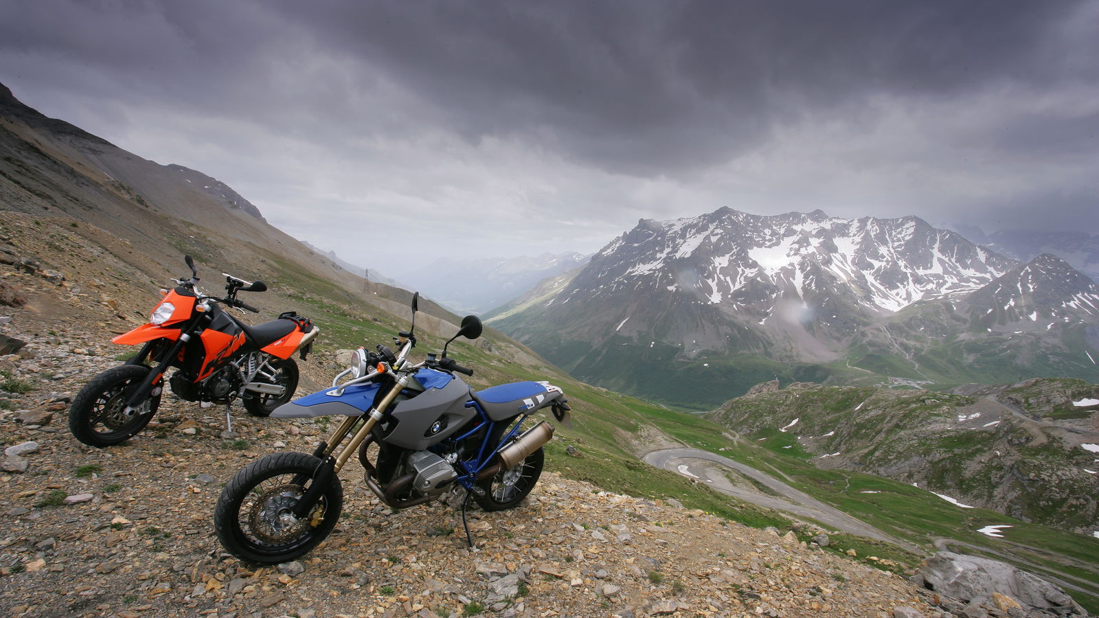 Road Test: BMW HP2 v. KTM 950SM