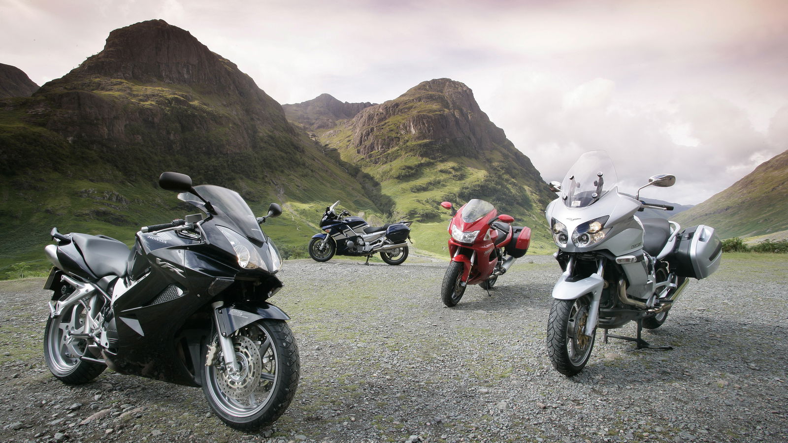 Road Test: ST3s v VFR800 v Guzzi Norge v FJR1300AS
