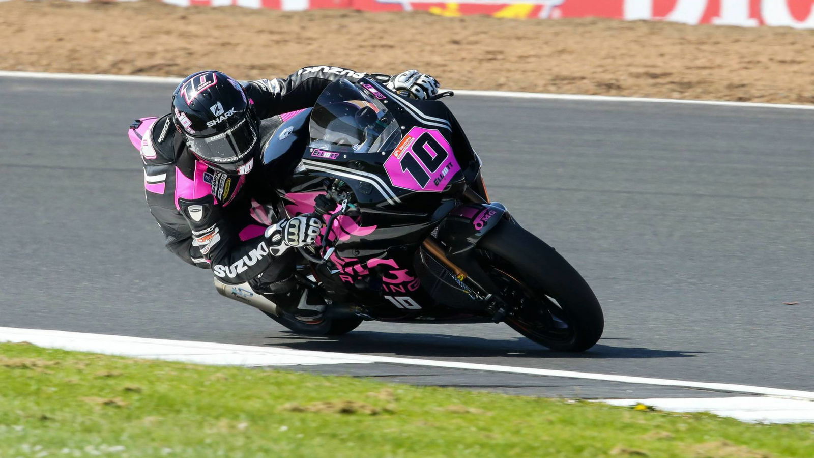 Elliott awarded shock win as Mackenzie penalised for team-mate clash