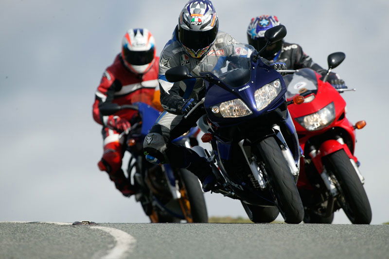 Road Test: FZ6 v Z750S v SV650S v ER-6N v Hornet