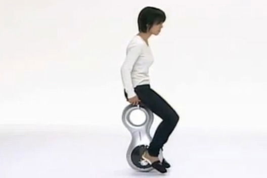 VIDEO: Honda unveil new personal transport device