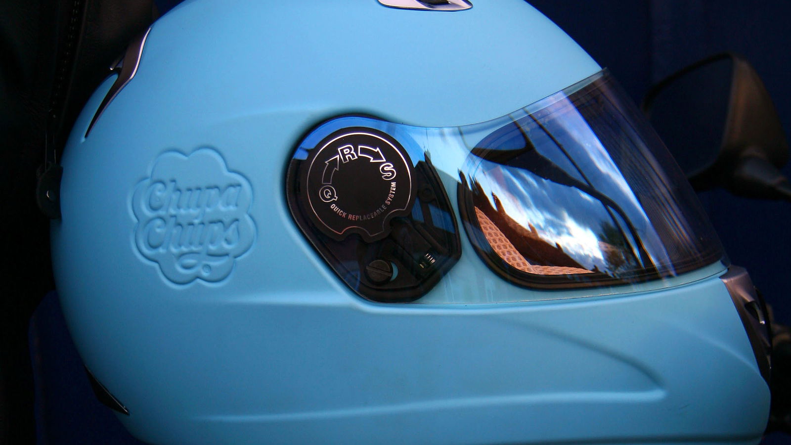 New: NZI Chic Chupa Chups helmet