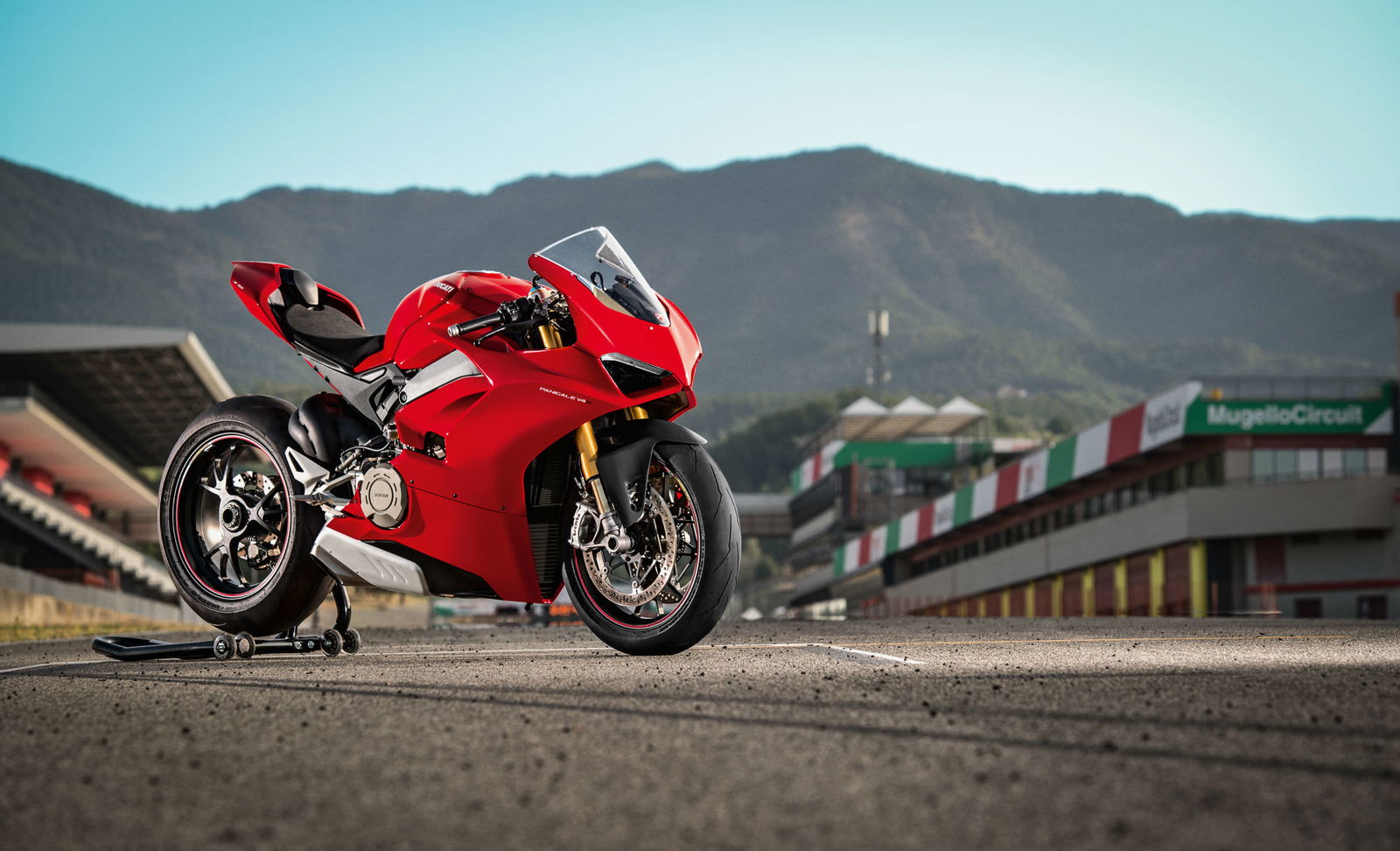 Ducati Panigale V4 review: first thoughts