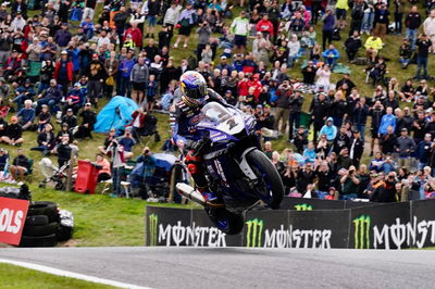 Toprak Razgatlioglu - Pata Yamaha R1, BSB, Cadwell Park