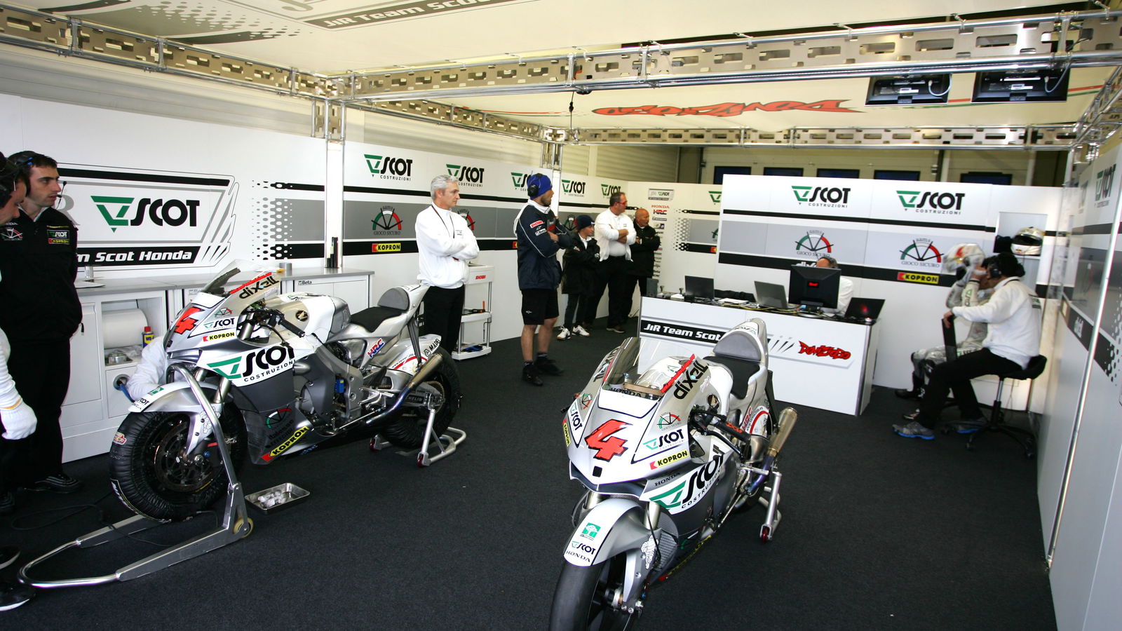 Scot Honda withdraws from MotoGP