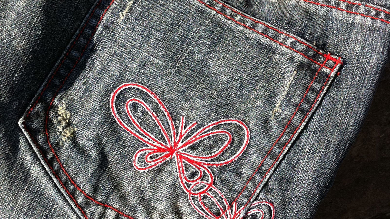 Ladies - Kevlar jeans go trendy