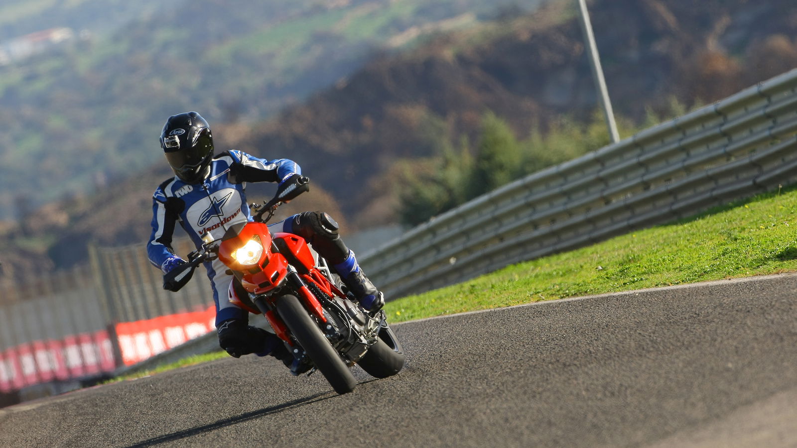 First Ride: 2010 Ducati Hypermotard 1100 Evo