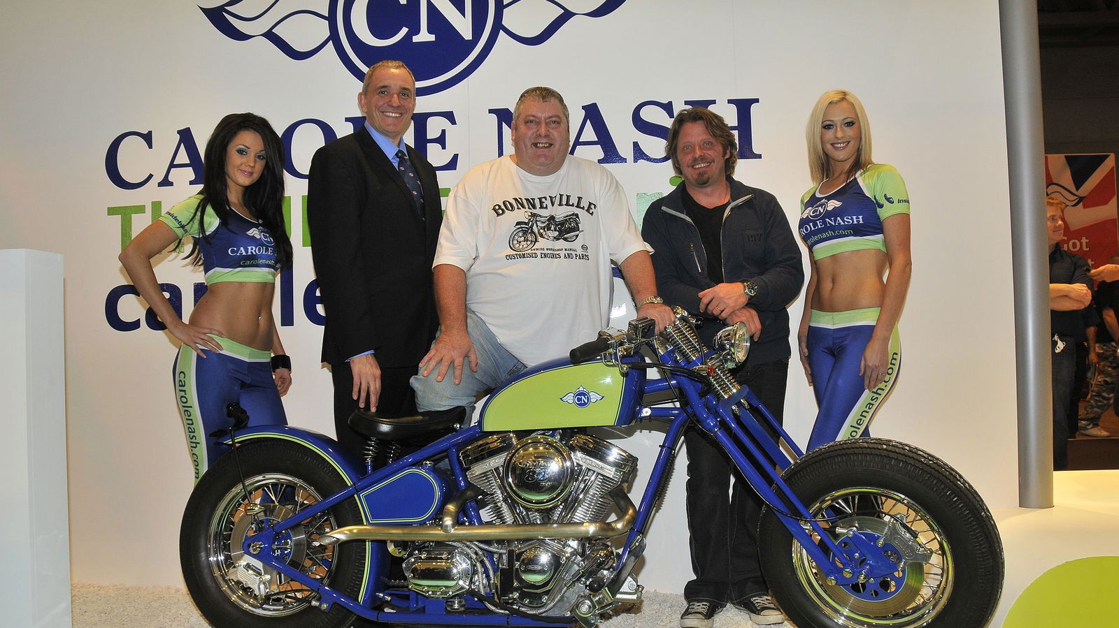 Boorman hands over £30,000 Carole Nash bobber