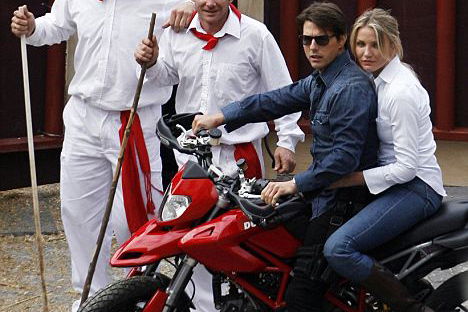 Tom Cruise takes Cameron Diaz on Ducati Hypermotard