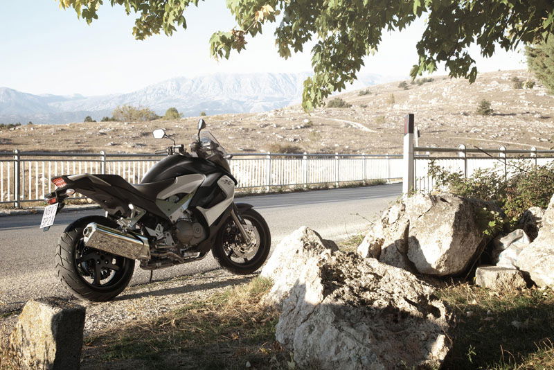First Ride: Moto Guzzi Norge GT 8V