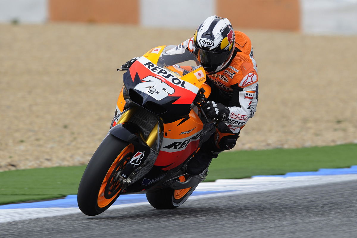 MotoGP Grid Girl Gallery - Estoril 2011