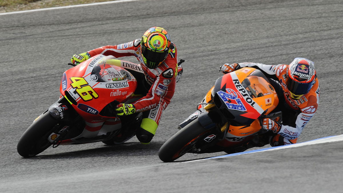 Rossi vs Stoner. The battle continues...
