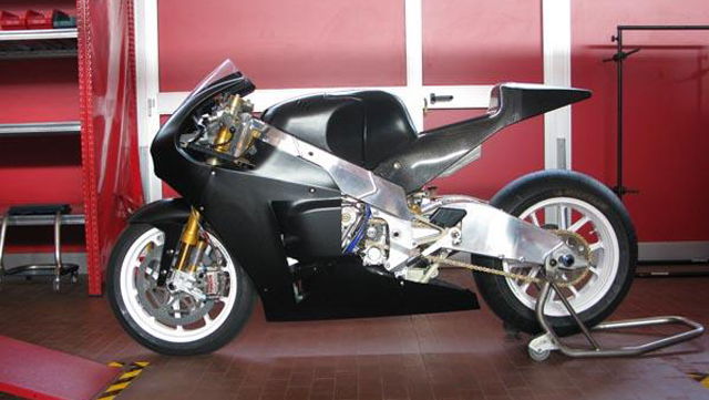 FB Corse confirms Qatar test