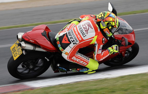 Video: Rossi rides Silverstone - on a road 1198