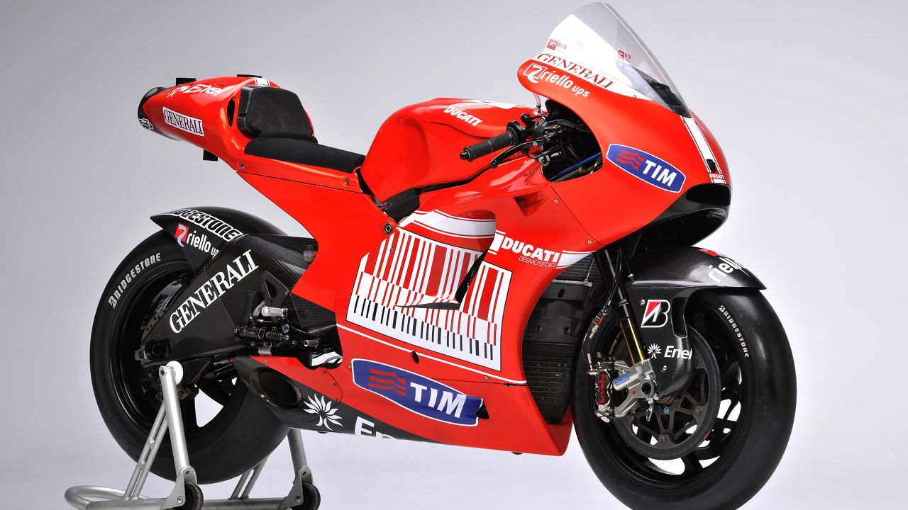 Ducati Desmosedici GP10 Picture Special