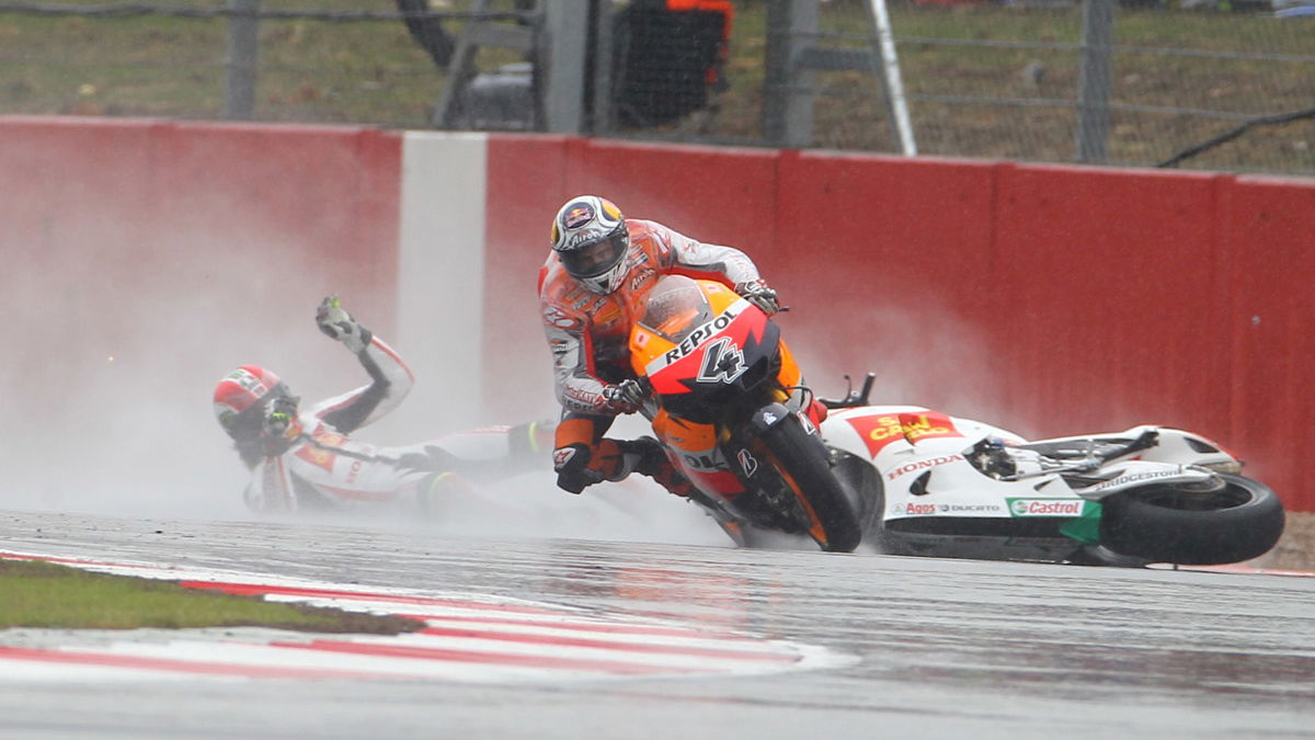 Pressure for Simoncelli to perform
