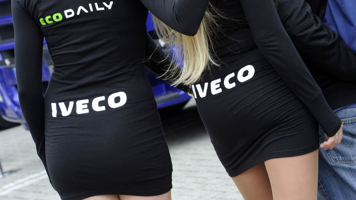 MotoGP Grid Girl Gallery: Assen 2011
