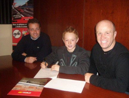 Andrews and Mason sign for MSS Kawasaki