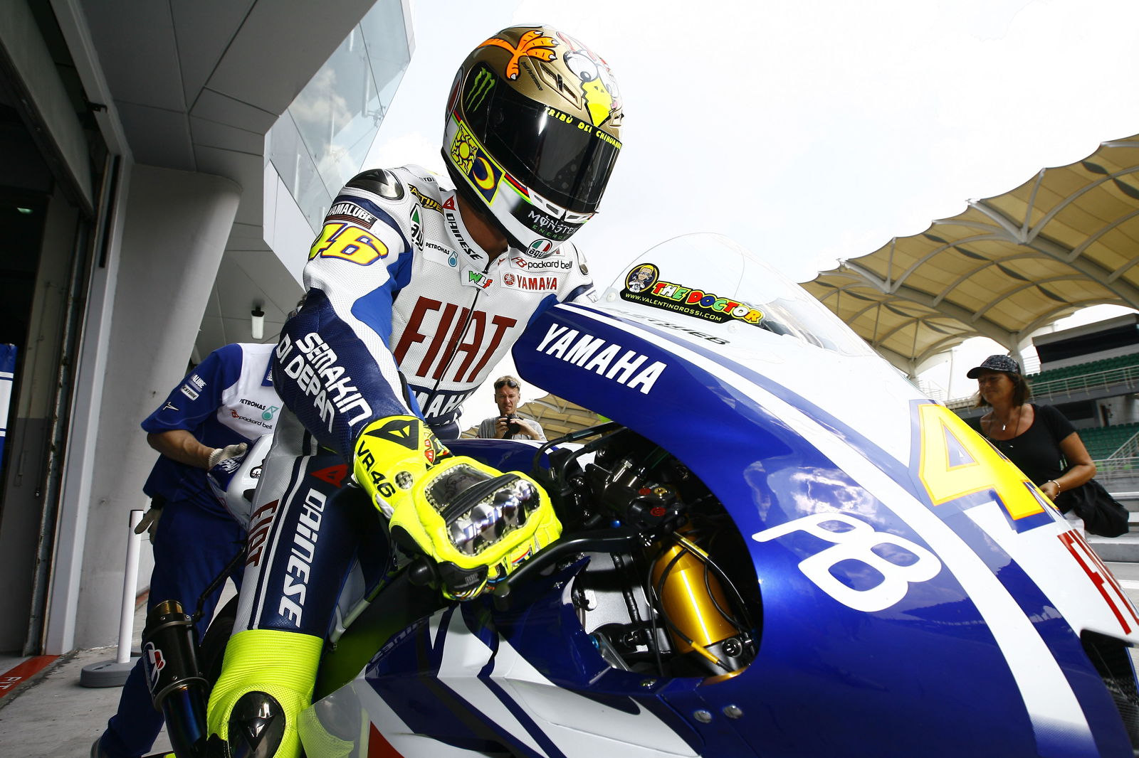 Nicky Hayden talks 2010 Ducati Desmosedici GP10