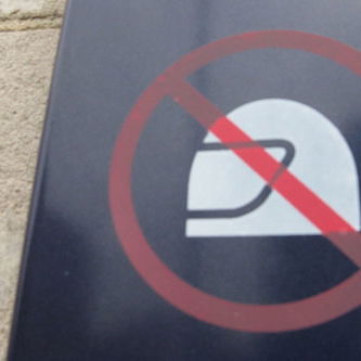 MAG rep's warning not to shed protective gear in heat