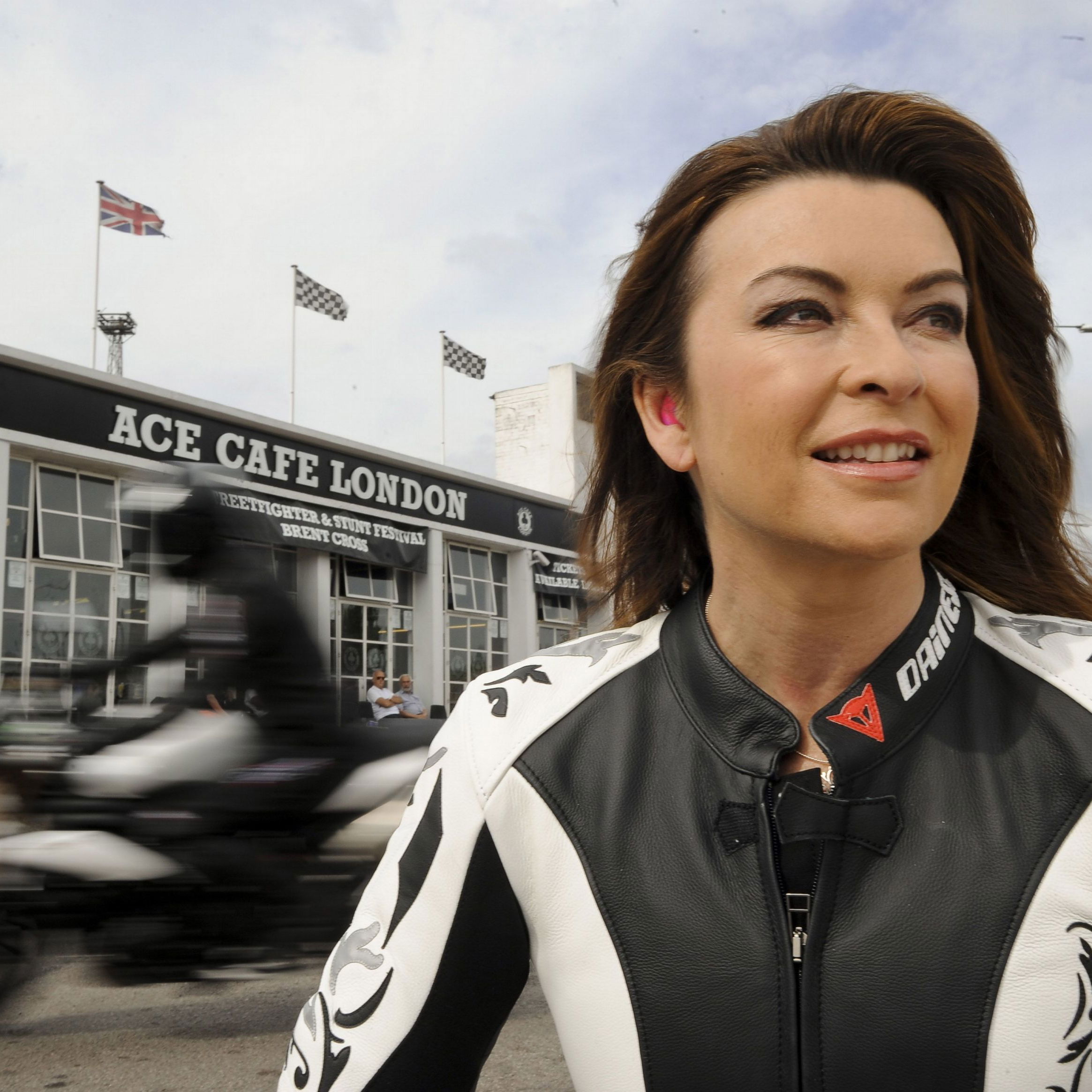 MAG rep's warning not to shed protective gear in heat