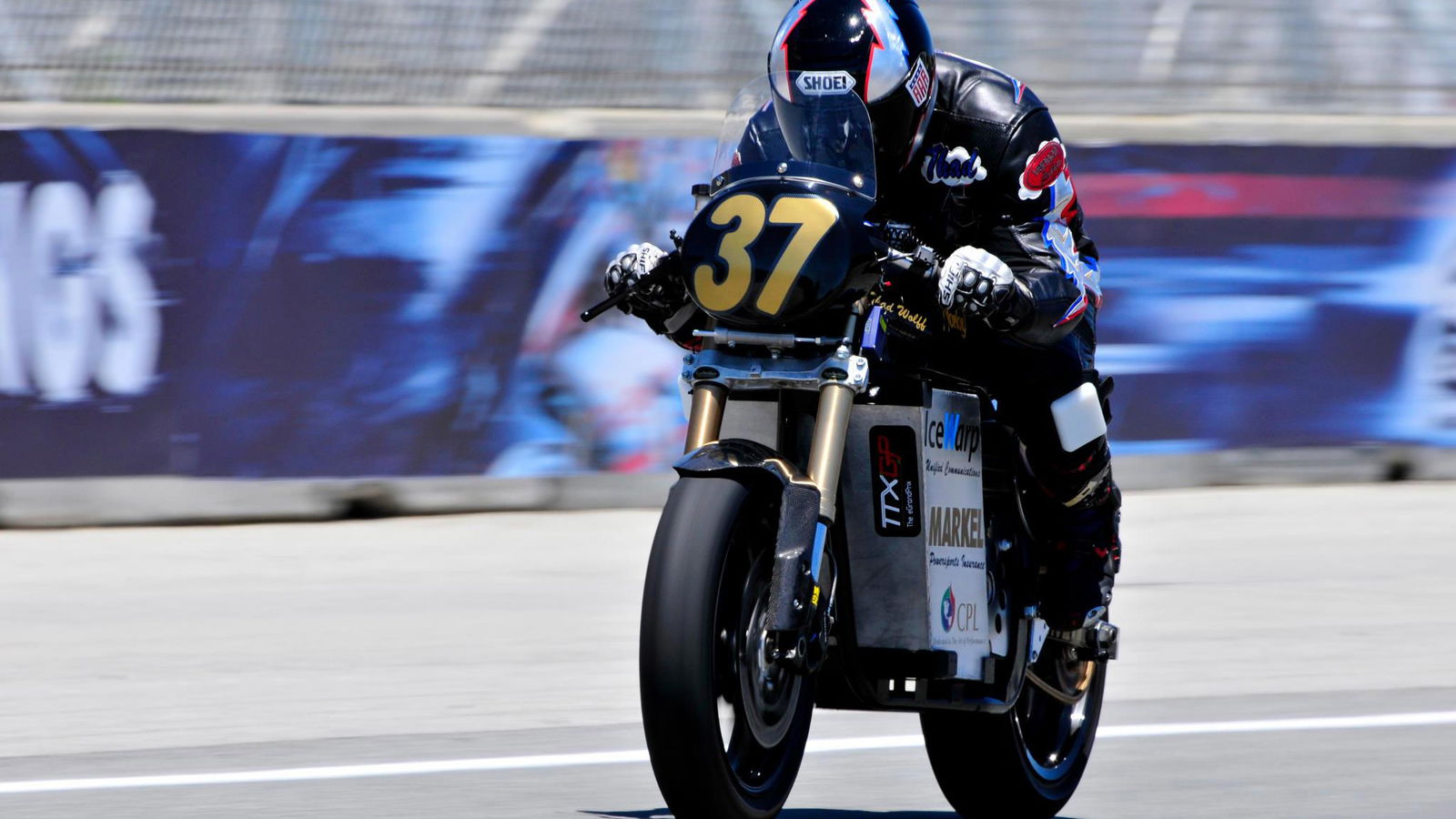 Electric 1950s Norton competes in TTXGP