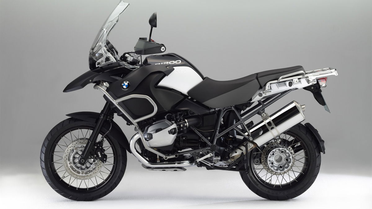 Triple Black BMW R1200GS Adventure