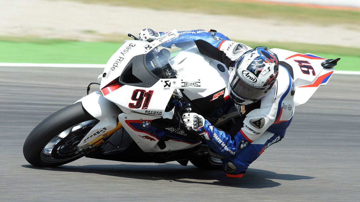 Leon Haslam continues with BMW in 2012