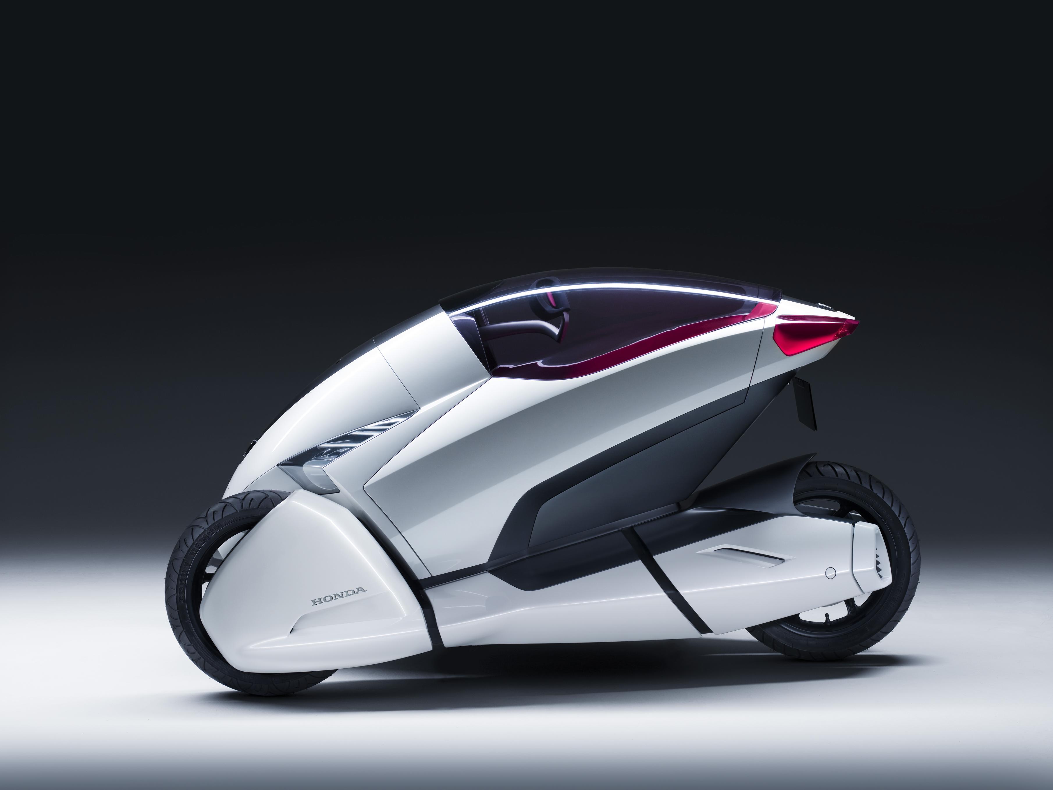 Новый автомобиль байк. Honda 3rc. Трицикл Honda Concept. Honda 3r-c. Honda Concept 2v4.