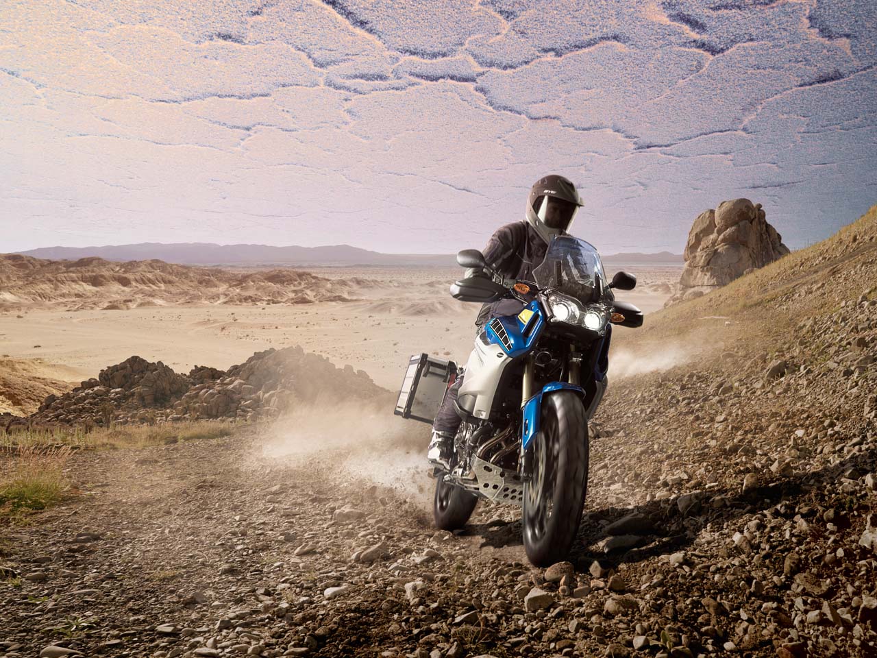 2010 Yamaha Super Tenere unveiled tonight
