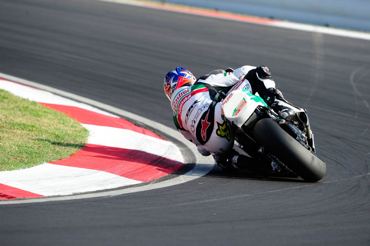 Former Moto2 rider replaces Toseland