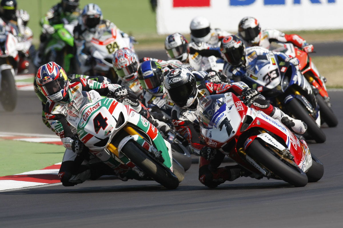 WSB Grid Girl Gallery: Imola 2011