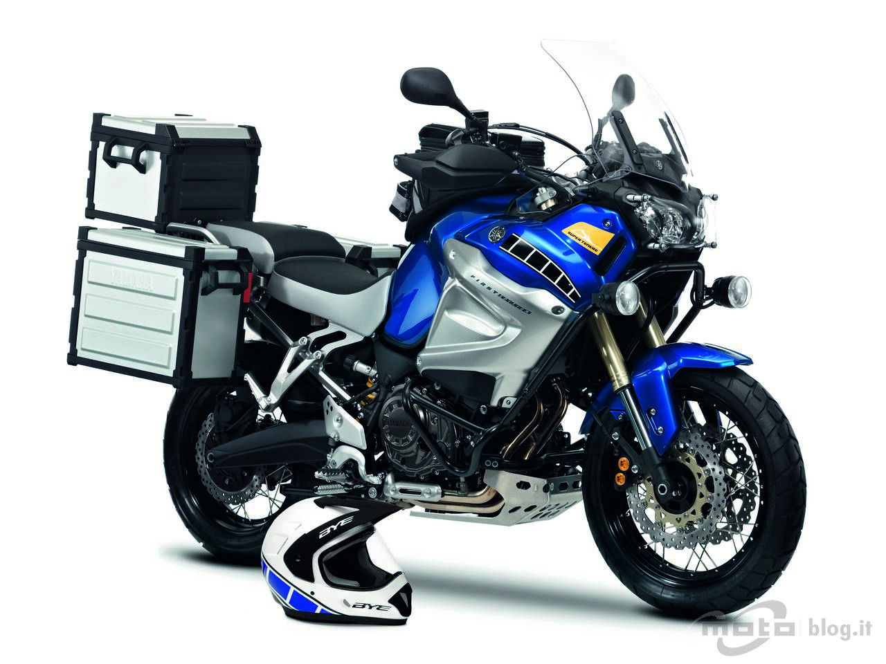Yamaha XT1200Z Super Ténéré video and full specs