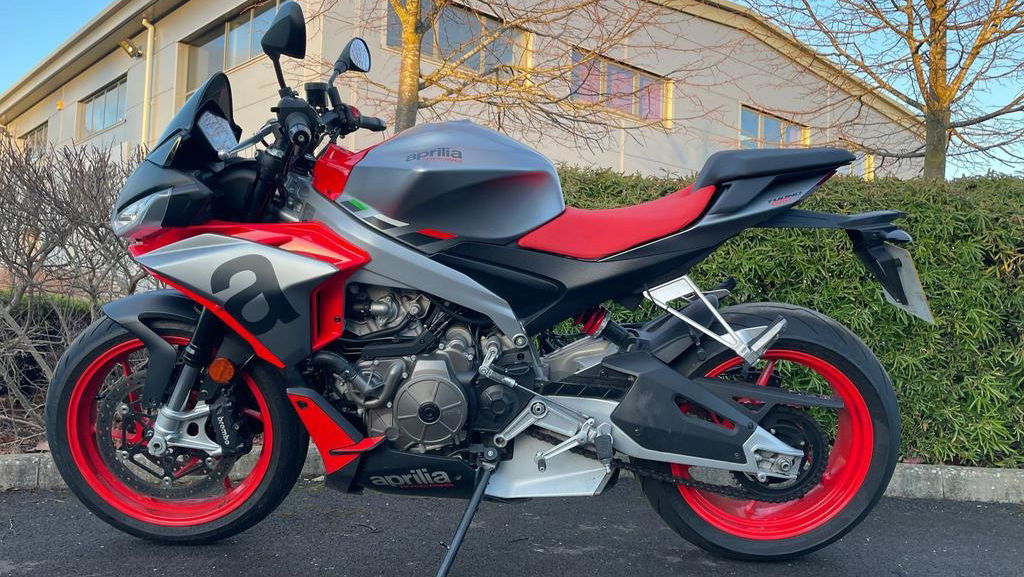 Used Aprilia Tuono 660 - side