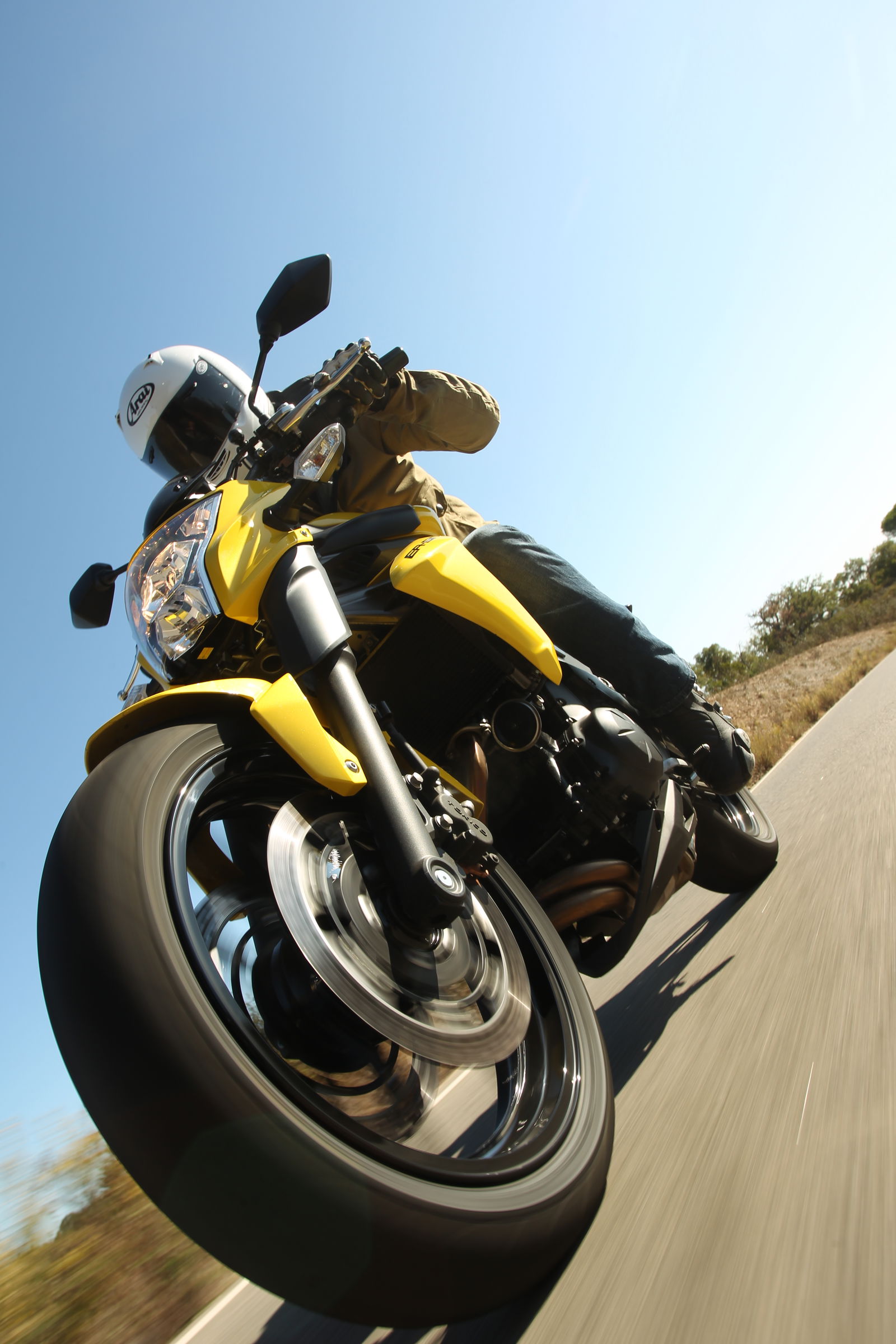 First Ride: Husqvarna Nuda 900