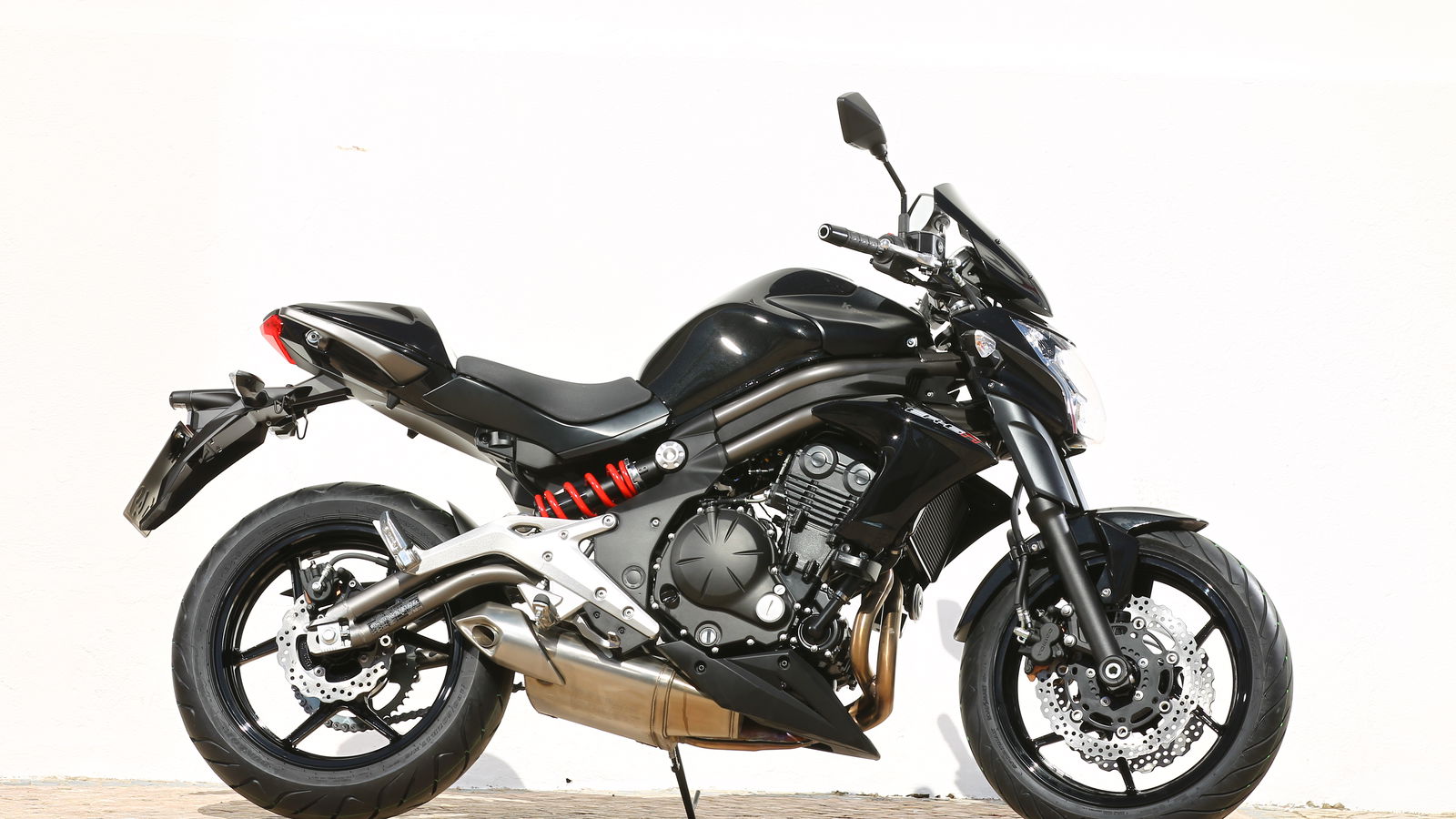 2012 Kawasaki ER-6n official accessories