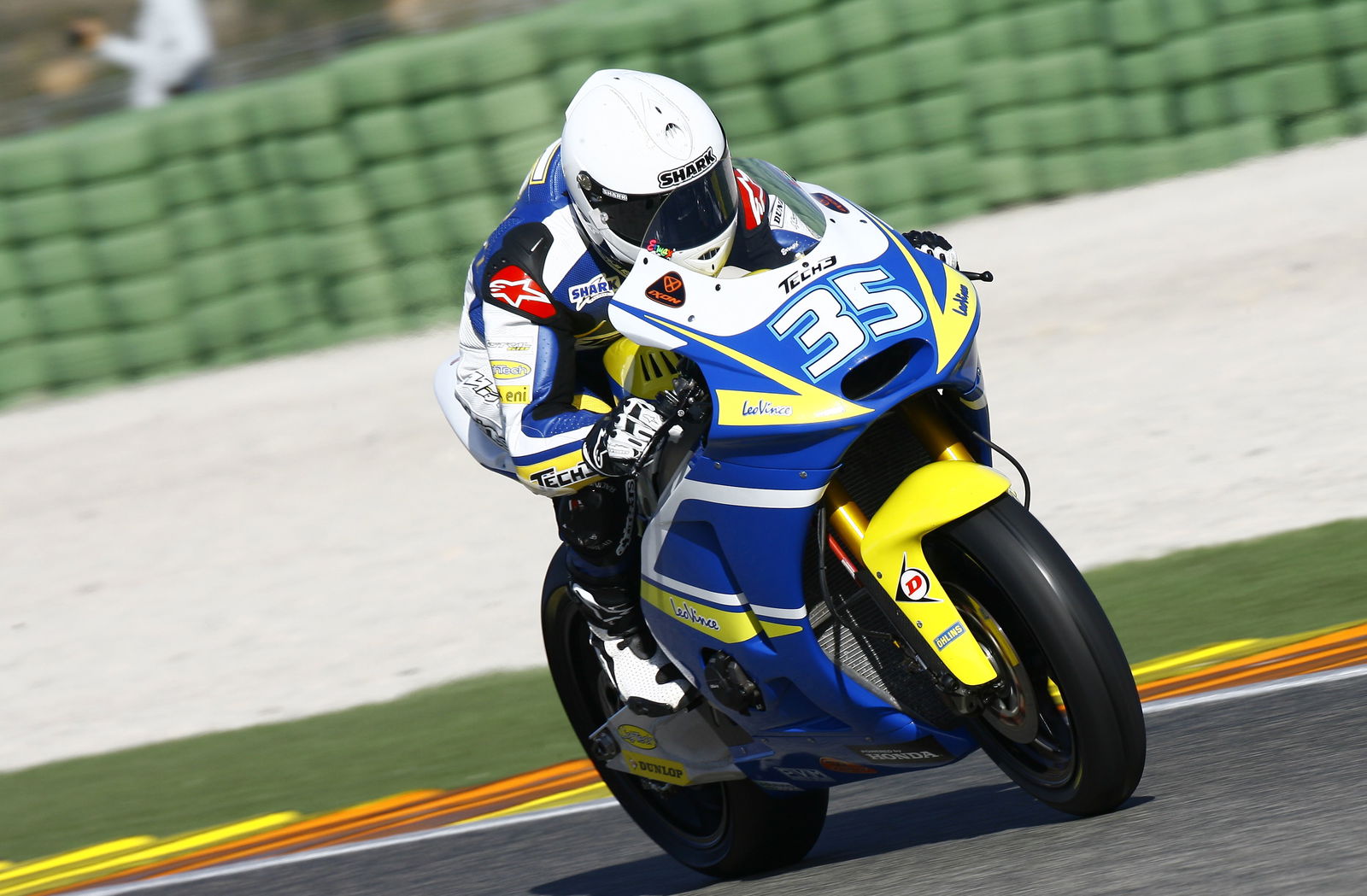 Stoner bids farewell to Ducati