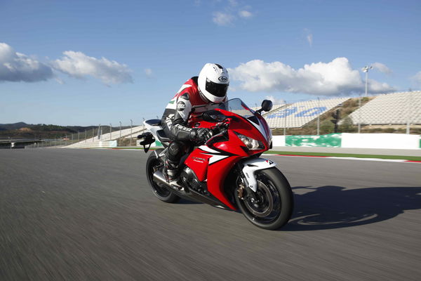 2012 Honda Fireblade CBR1000RR review