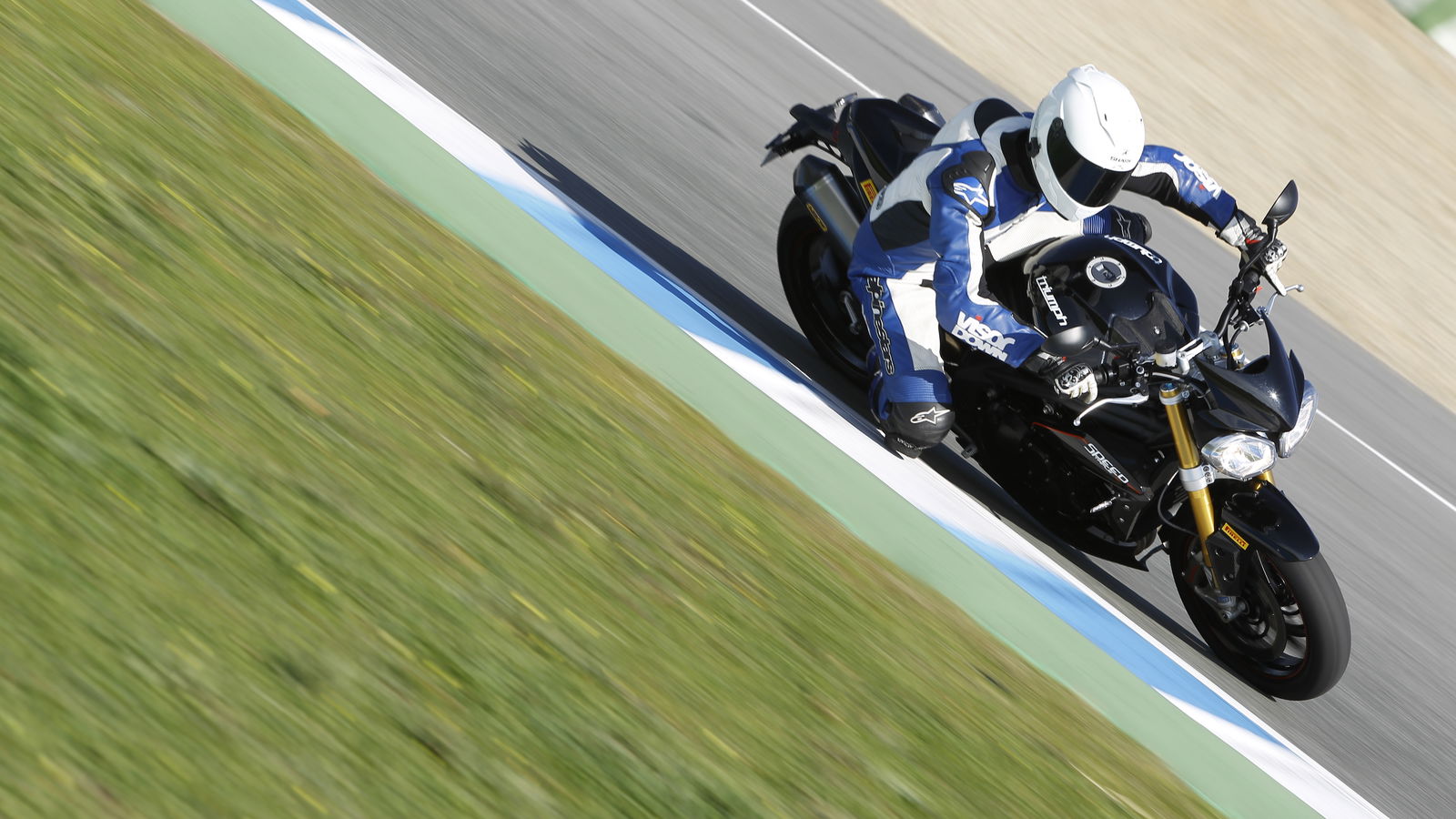 Triumph Speed Triple R review