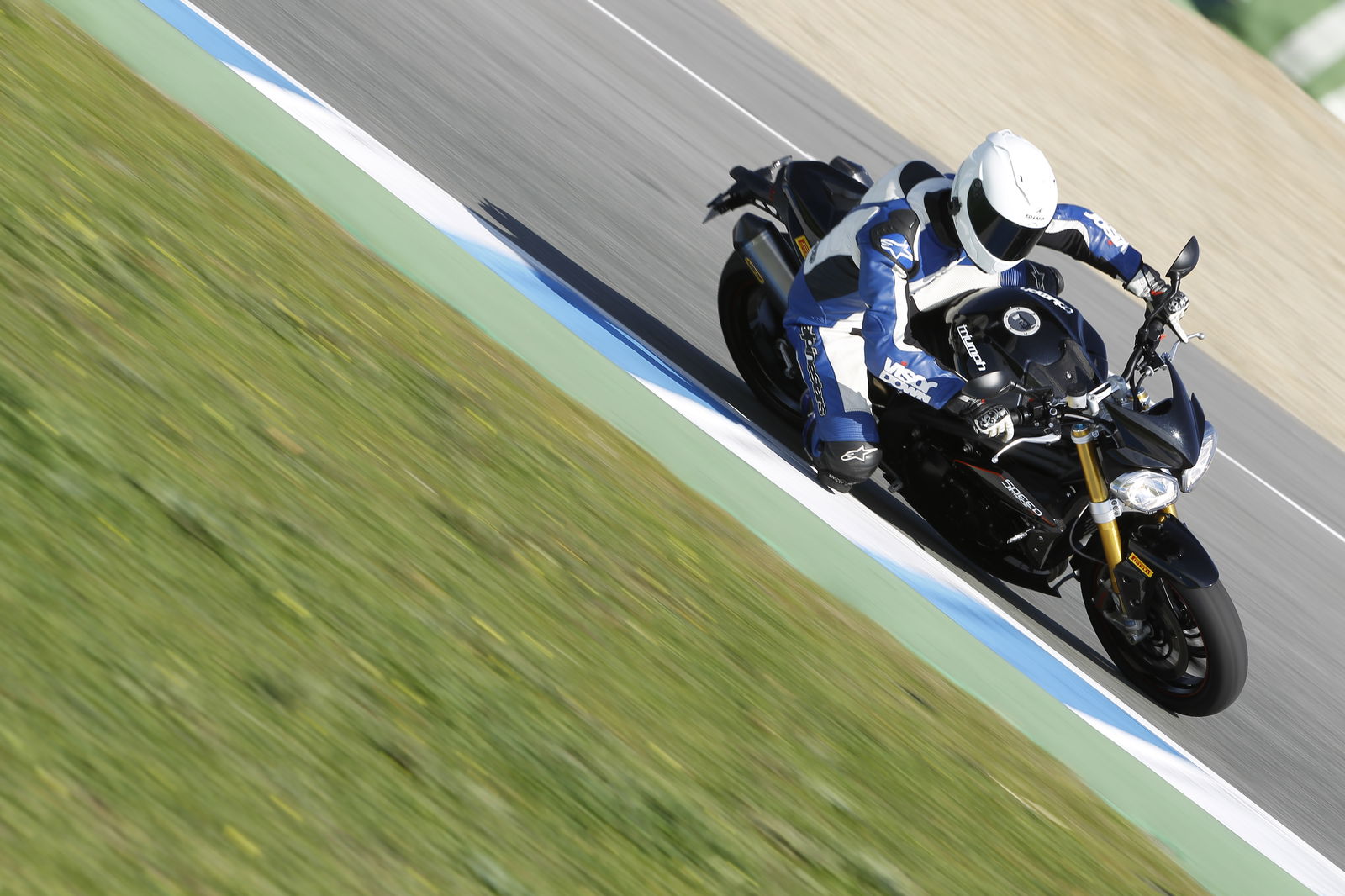 First Ride: 2012 KTM Duke 690 review