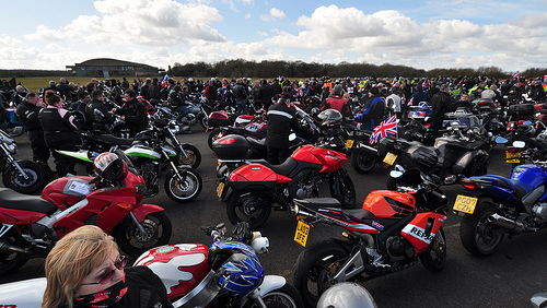 15,000 turn out for Wootton Bassett Afghan Heroes charity ride