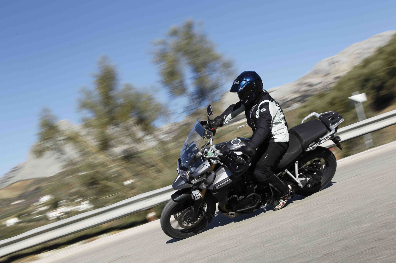 First Ride: Triumph Tiger 1050 SE review