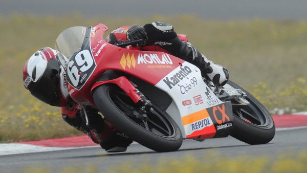 Repsol sign 15-year old girl